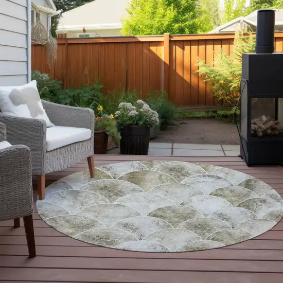 8' Beige Ivory And Tan Round Abstract Washable Indoor Outdoor Area Rug Photo 6