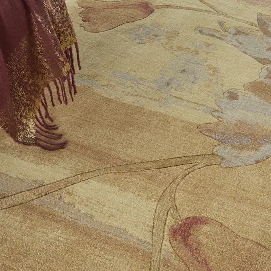 8' Beige Red And Orange Floral Round Rug Photo 9