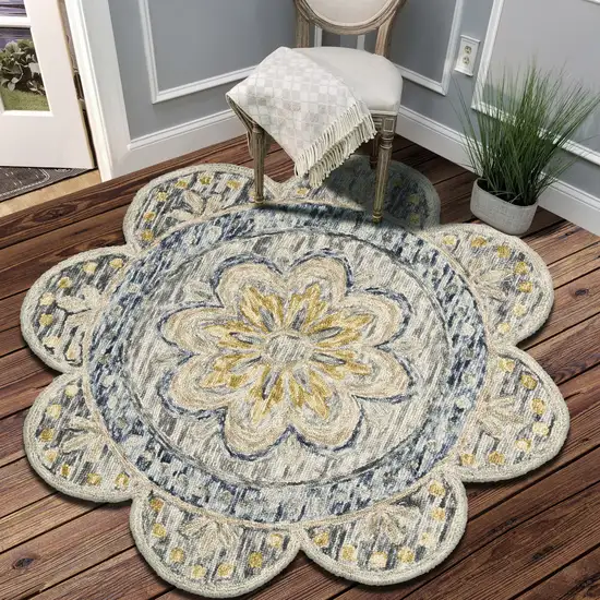 6' Beige Round Wool Floral Hand Tufted Area Rug Photo 5