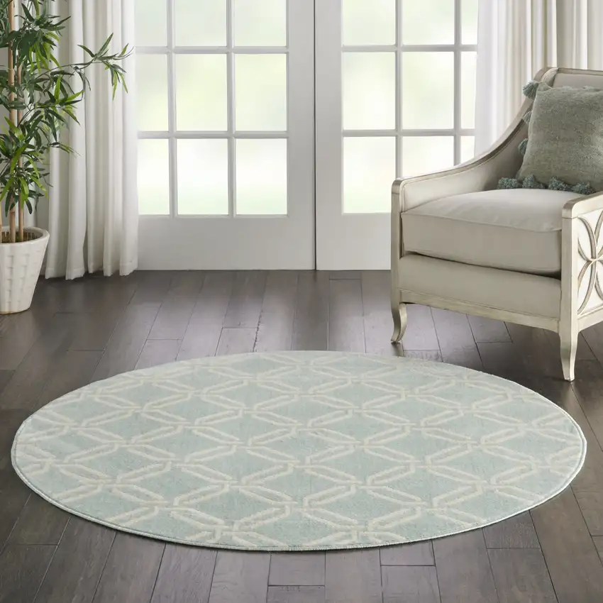 5' Beige and Green Trellis Round Rug Photo 5