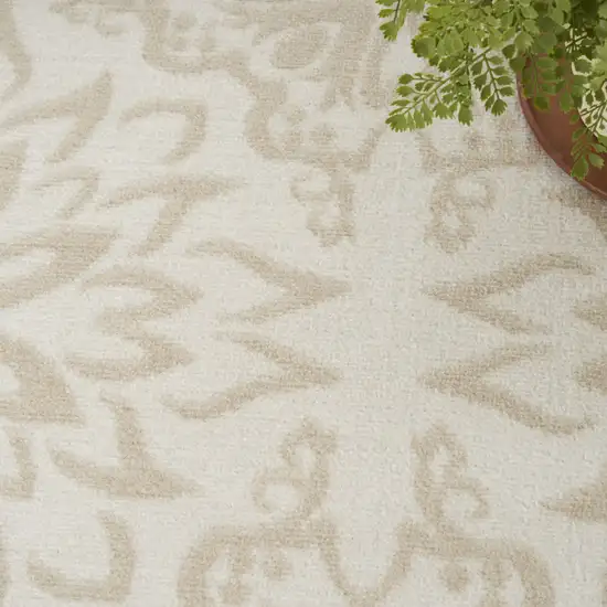 5' Beige and Ivory Floral Non Skid Round Rug Photo 9