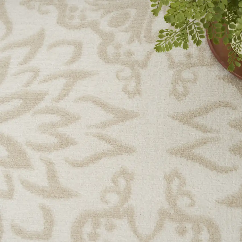 5' Beige and Ivory Floral Non Skid Round Rug Photo 9