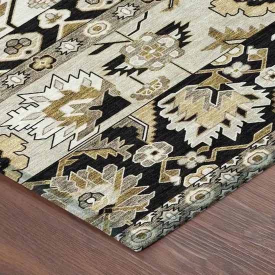 8' Black And Beige Round Cactus Washable Indoor Outdoor Area Rug Photo 4
