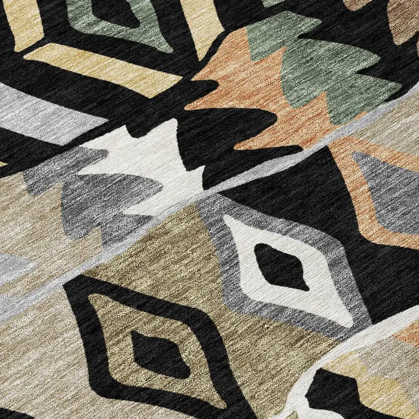 8' Black And Beige Round Geometric Washable Indoor Outdoor Area Rug Photo 4