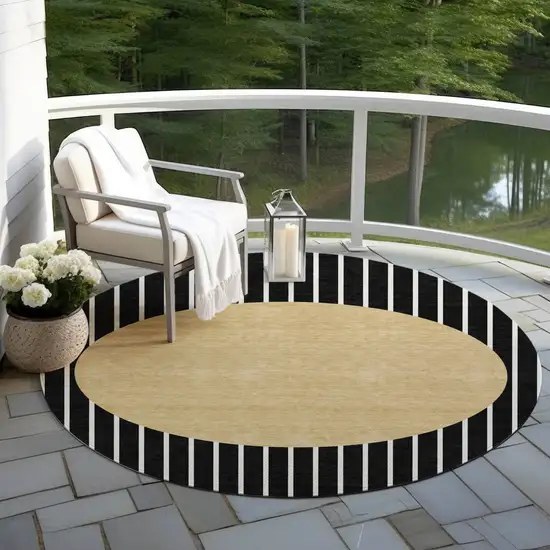 8' Black And Beige Round Striped Washable Indoor Outdoor Area Rug Photo 7