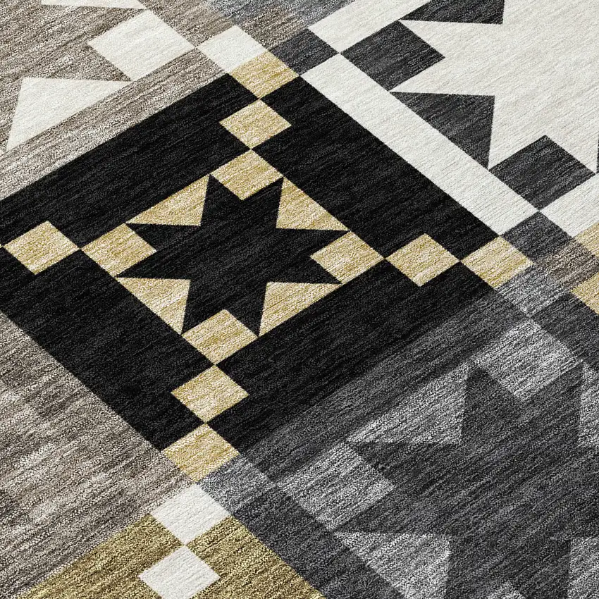8' Black And Brown Round Patchwork Washable Indoor Outdoor Area Rug Photo 5
