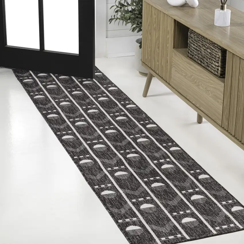 8' Black And Cream Geometric Indoor Outdoor Runner Rug Photo 3