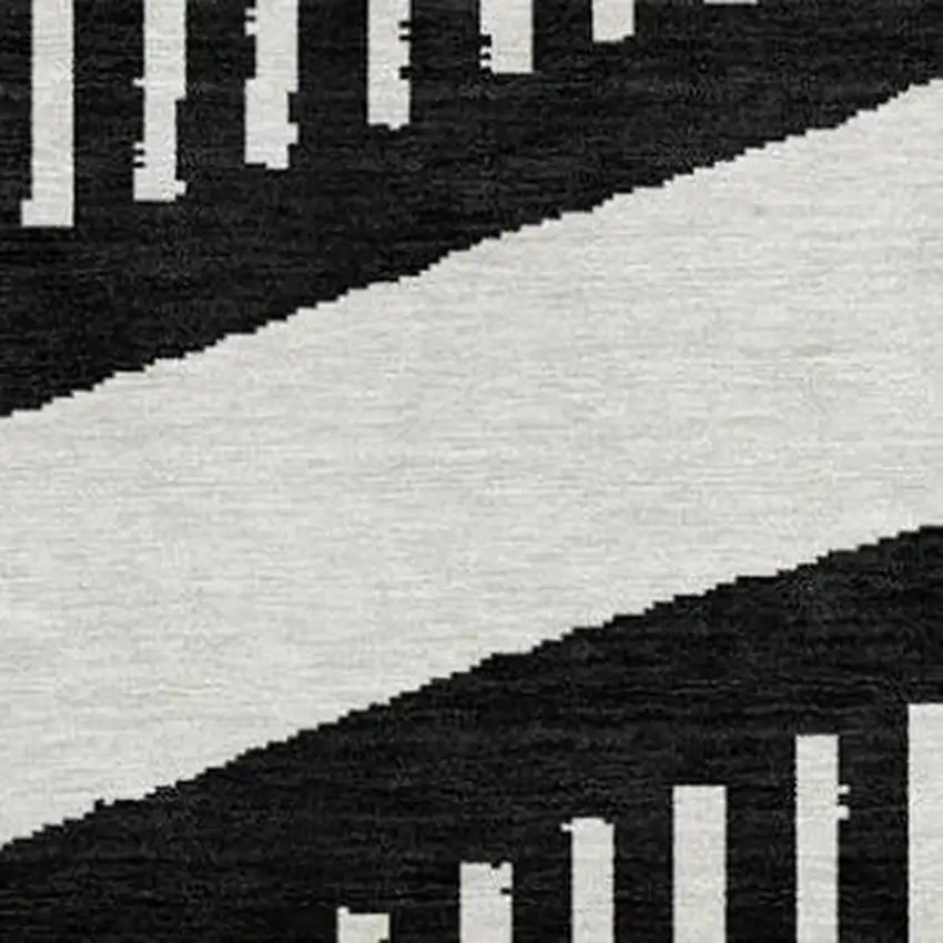 8' Black And Graphite Round Geometric Washable Indoor Outdoor Area Rug Photo 3
