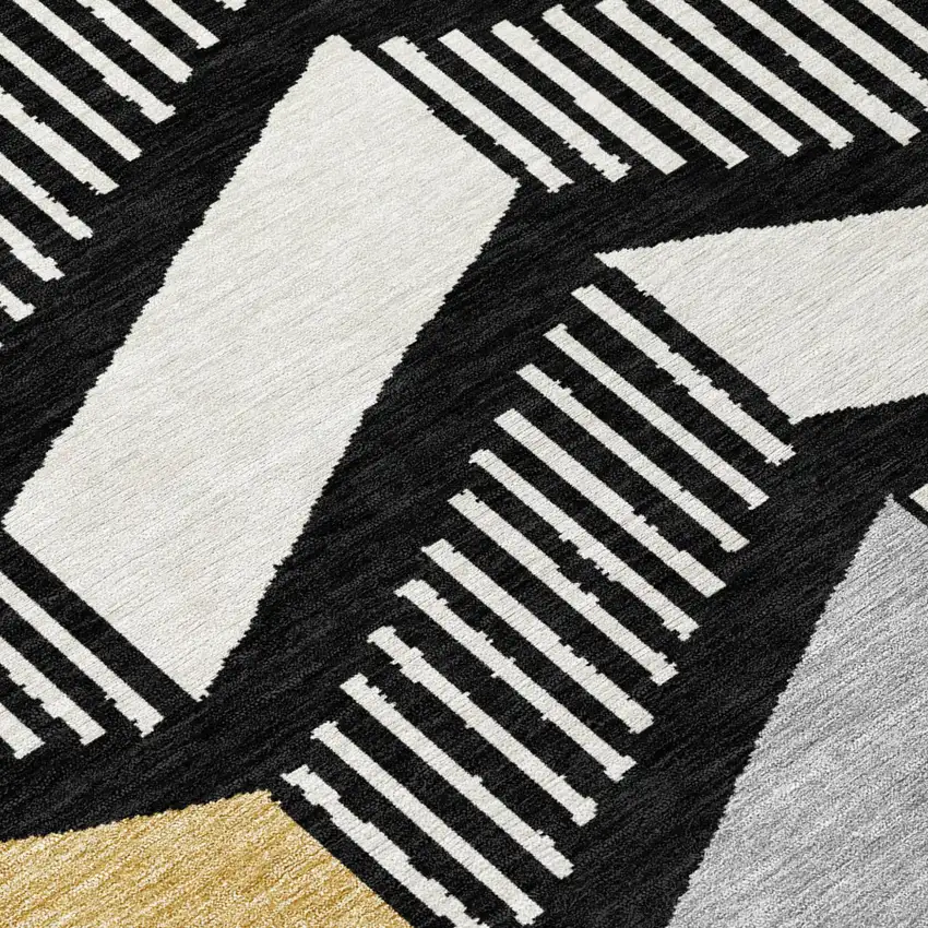 8' Black And Graphite Round Geometric Washable Indoor Outdoor Area Rug Photo 5