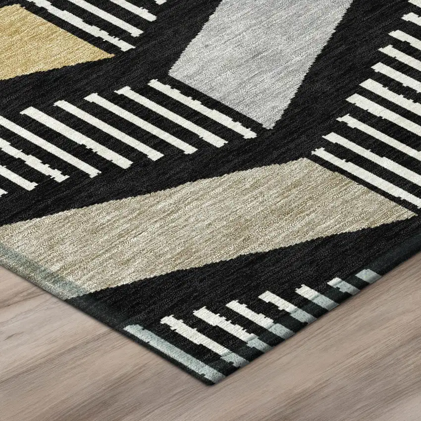 8' Black And Graphite Round Geometric Washable Indoor Outdoor Area Rug Photo 4