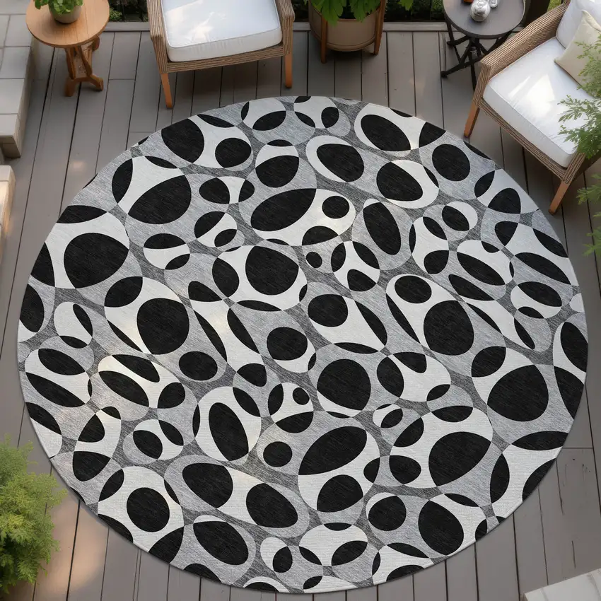 8' Black And Gray Round Abstract Washable Indoor Outdoor Area Rug Photo 4