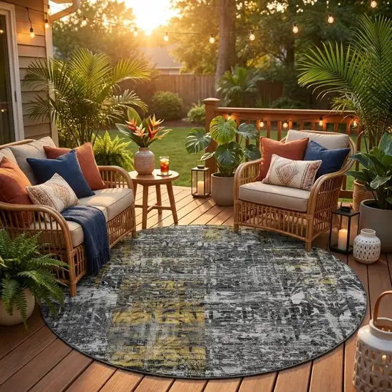 8' Black And Gray Round Abstract Washable Indoor Outdoor Area Rug Photo 1