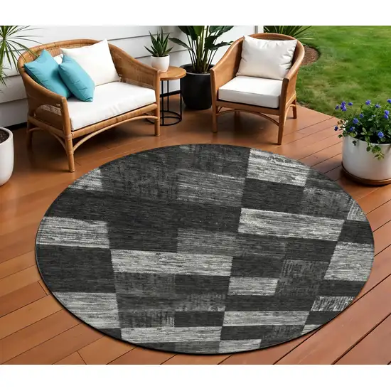 8' Black And Gray Round Geometric Washable Indoor Outdoor Area Rug Photo 1