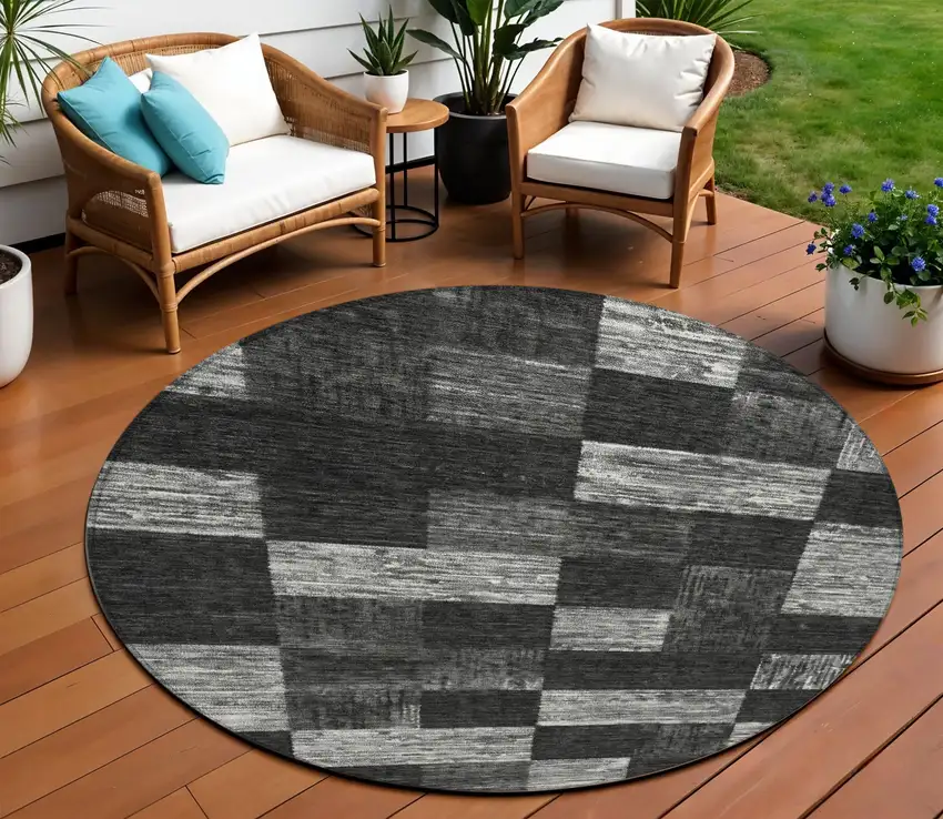 8' Black And Gray Round Geometric Washable Indoor Outdoor Area Rug Photo 1
