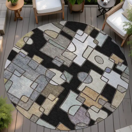 8' Black And Gray Round Geometric Washable Indoor Outdoor Area Rug Photo 4