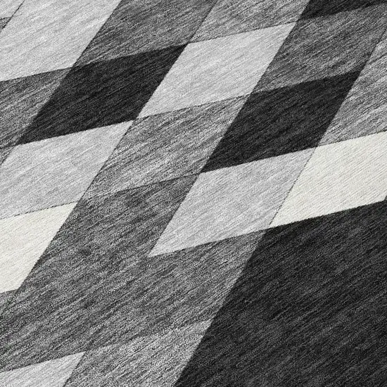8' Black And Gray Round Geometric Washable Indoor Outdoor Area Rug Photo 7