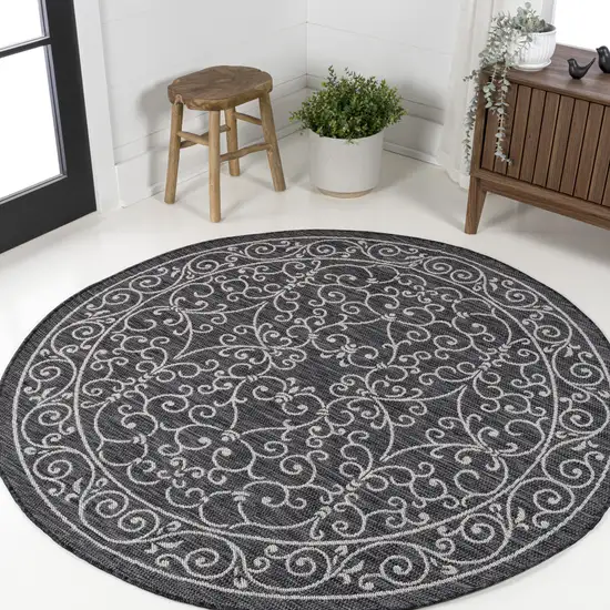 5' Black And Gray Round Medallion Indoor Outdoor Area Rug Photo 3