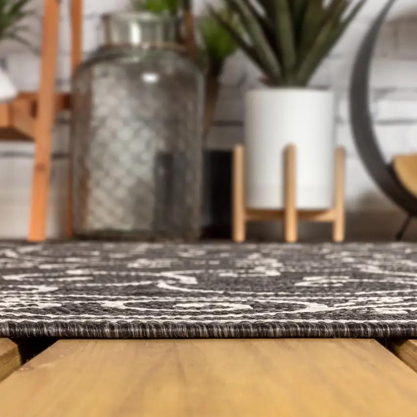 5' Black And Gray Round Medallion Indoor Outdoor Area Rug Photo 5