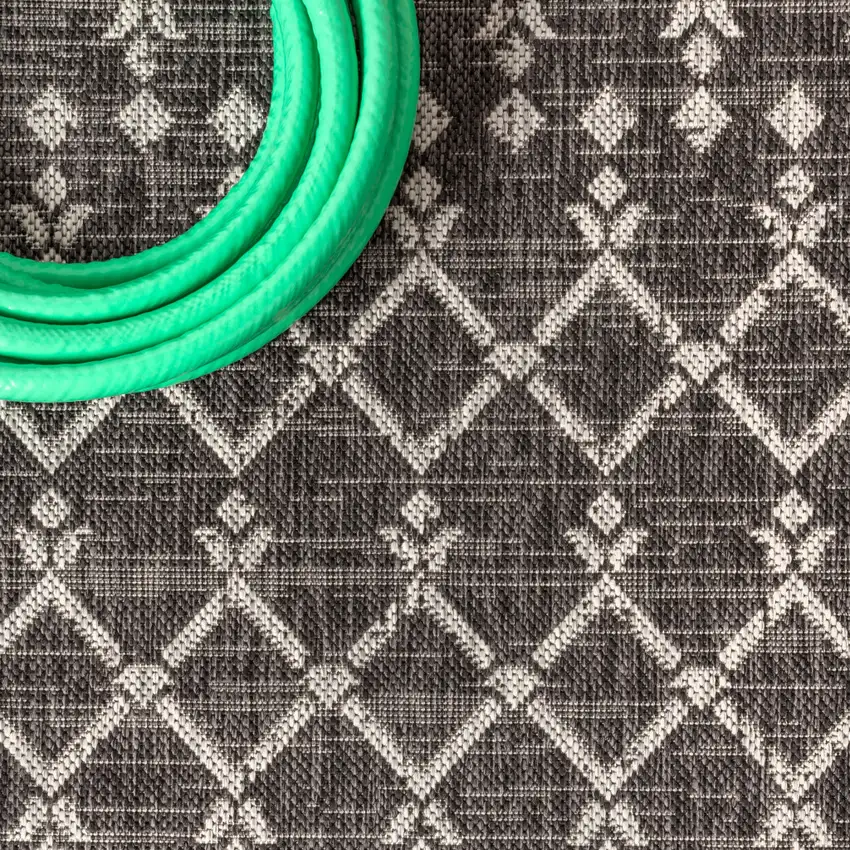 9' Black And Gray Round Trellis Indoor Outdoor Area Rug Photo 7