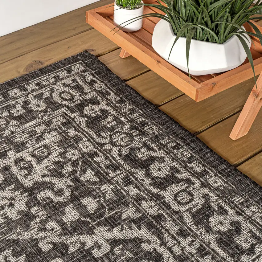 8' Black And Gray Square Medallion Indoor Outdoor Area Rug Photo 8