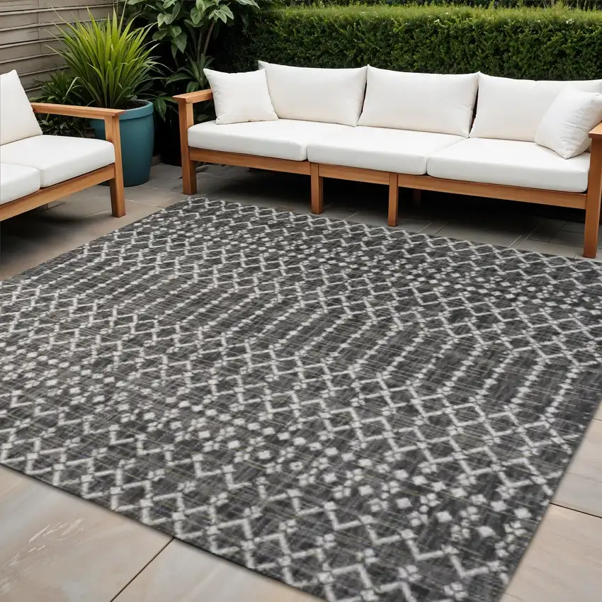9' Black And Gray Square Trellis Indoor Outdoor Area Rug Photo 1