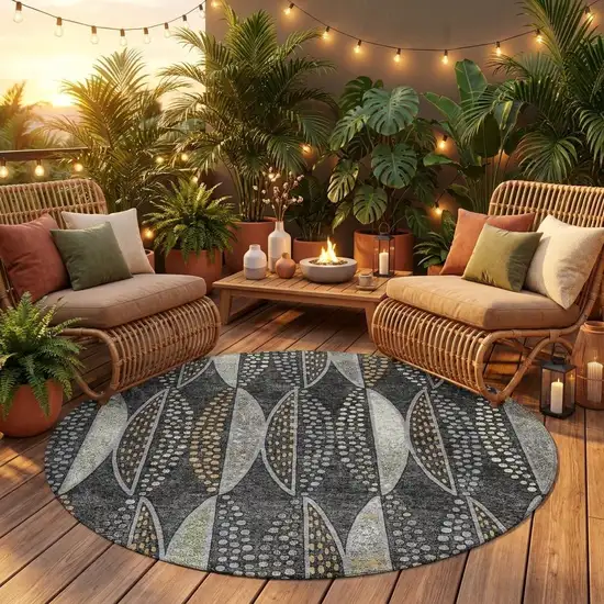 8' Black And Green Round Geometric Washable Indoor Outdoor Area Rug Photo 1