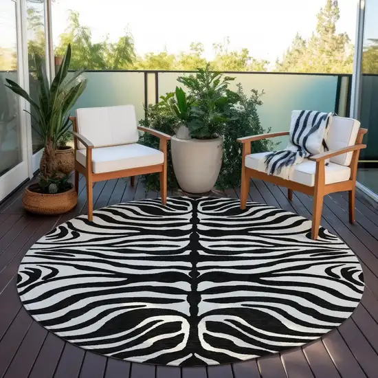 8' Black And Ivory Round Animal Print Washable Indoor Outdoor Area Rug Photo 7