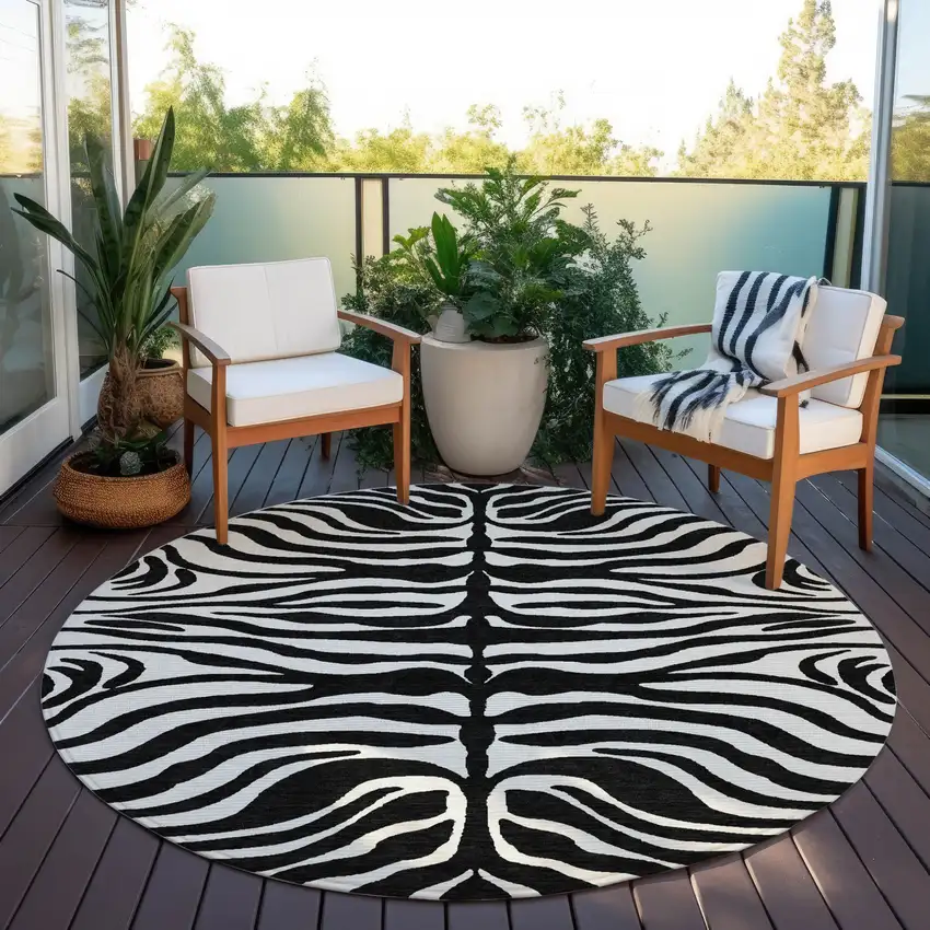 8' Black And Ivory Round Animal Print Washable Indoor Outdoor Area Rug Photo 7