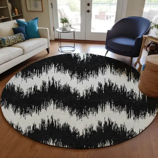 8' Black And Ivory Round Chevron Washable Indoor Outdoor Area Rug Photo 7