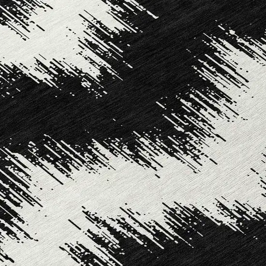 8' Black And Ivory Round Chevron Washable Indoor Outdoor Area Rug Photo 8