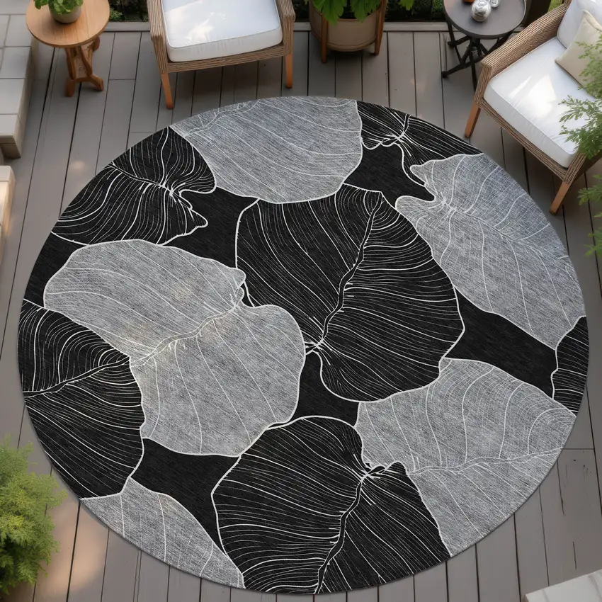 8' Black And Ivory Round Floral Washable Indoor Outdoor Area Rug Photo 4
