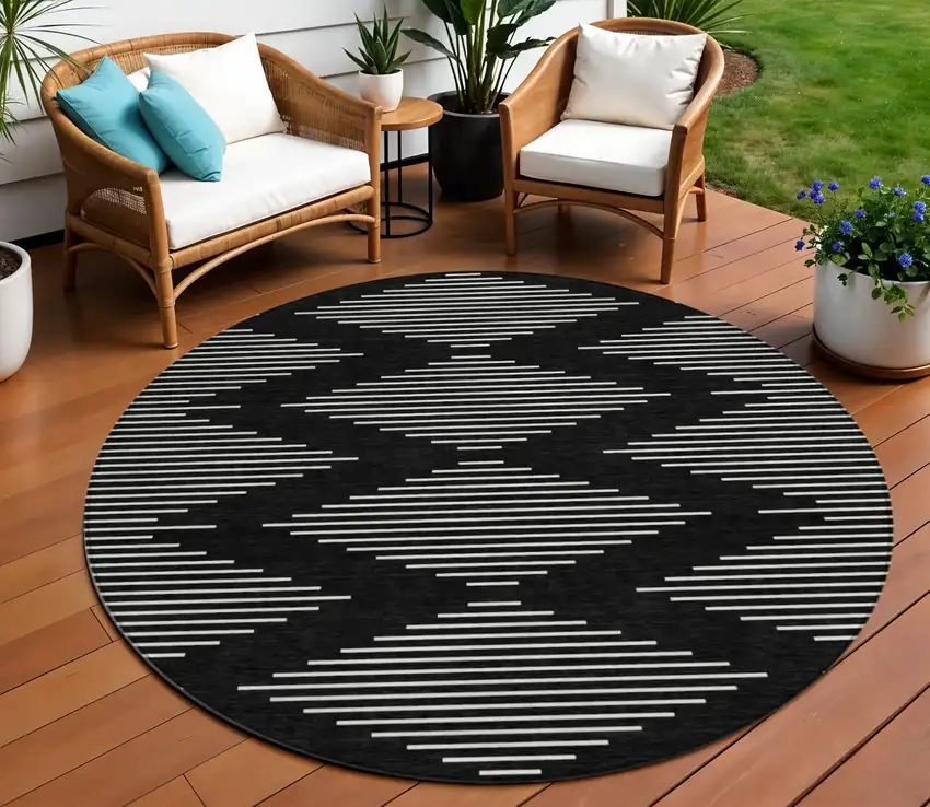 8' Black And Ivory Round Geometric Washable Indoor Outdoor Area Rug Photo 1