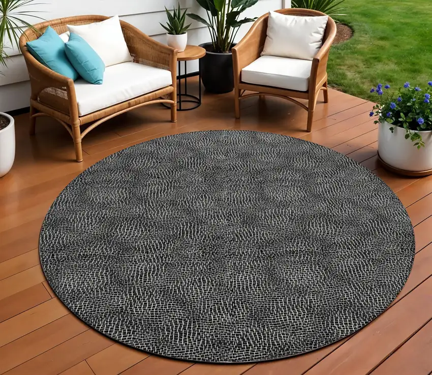8' Black And Ivory Round Geometric Washable Indoor Outdoor Area Rug Photo 1