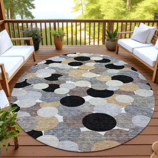 8' Black And Ivory Round Geometric Washable Indoor Outdoor Area Rug Photo 3