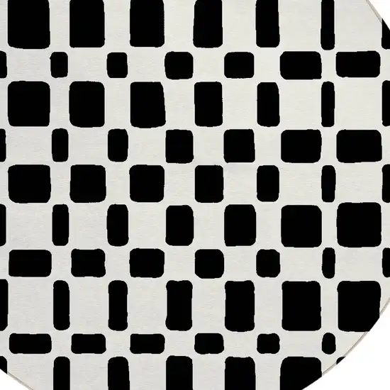 8' Black And Ivory Round Geometric Washable Indoor Outdoor Area Rug Photo 4