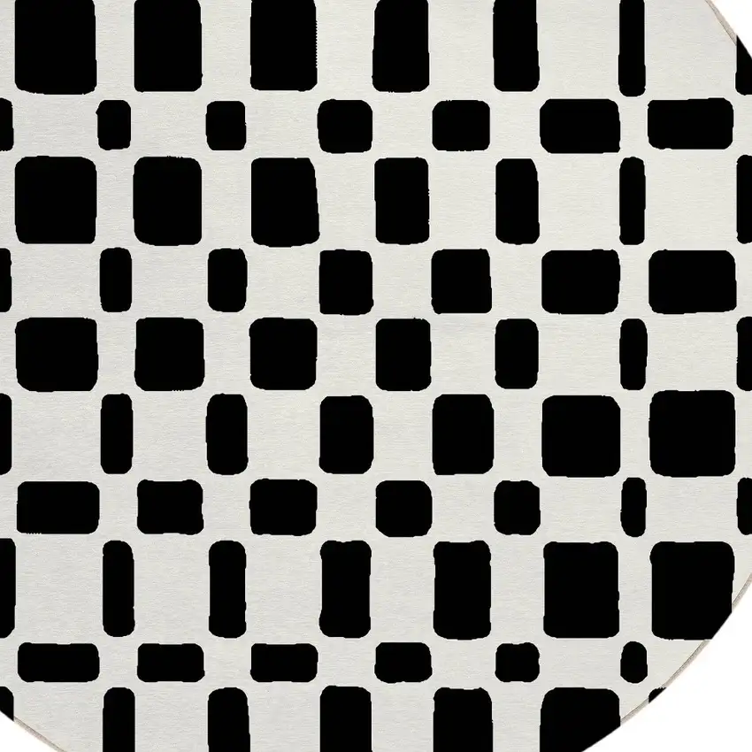 8' Black And Ivory Round Geometric Washable Indoor Outdoor Area Rug Photo 4
