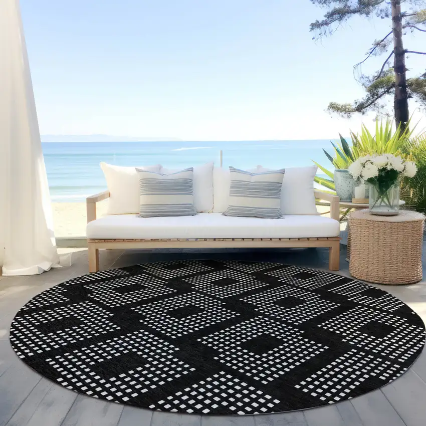 8' Black And Ivory Round Geometric Washable Indoor Outdoor Area Rug Photo 6
