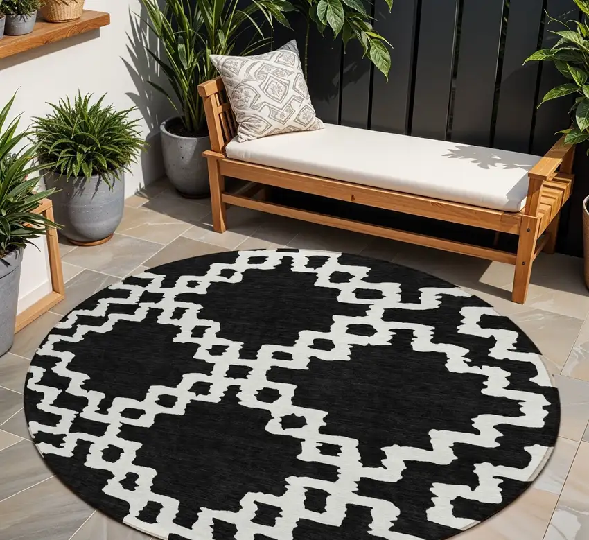 8' Black And Ivory Round Geometric Washable Indoor Outdoor Area Rug Photo 1