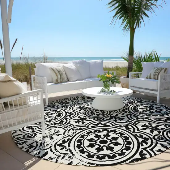 8' Black And Ivory Round Medallion Washable Indoor Outdoor Area Rug Photo 6