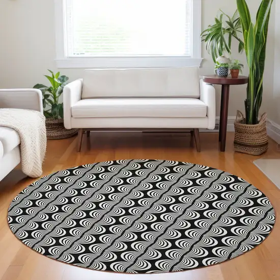 8' Black And Ivory Round Ogee Washable Indoor Outdoor Area Rug Photo 7