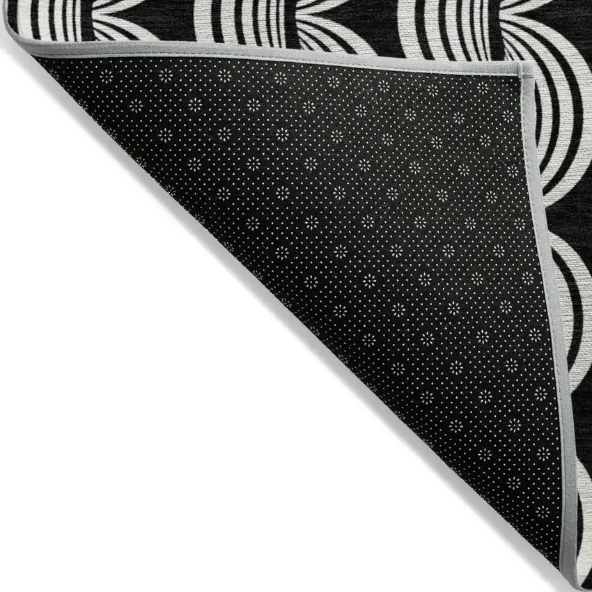 8' Black And Ivory Round Ogee Washable Indoor Outdoor Area Rug Photo 2