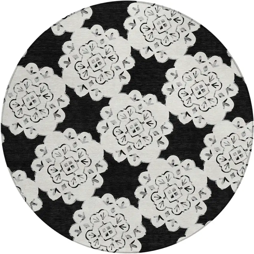 8' Black And Ivory Round Quatrefoil Washable Indoor Outdoor Area Rug Photo 2