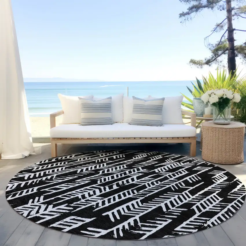 8' Black And Ivory Round Tribal Washable Indoor Outdoor Area Rug Photo 6