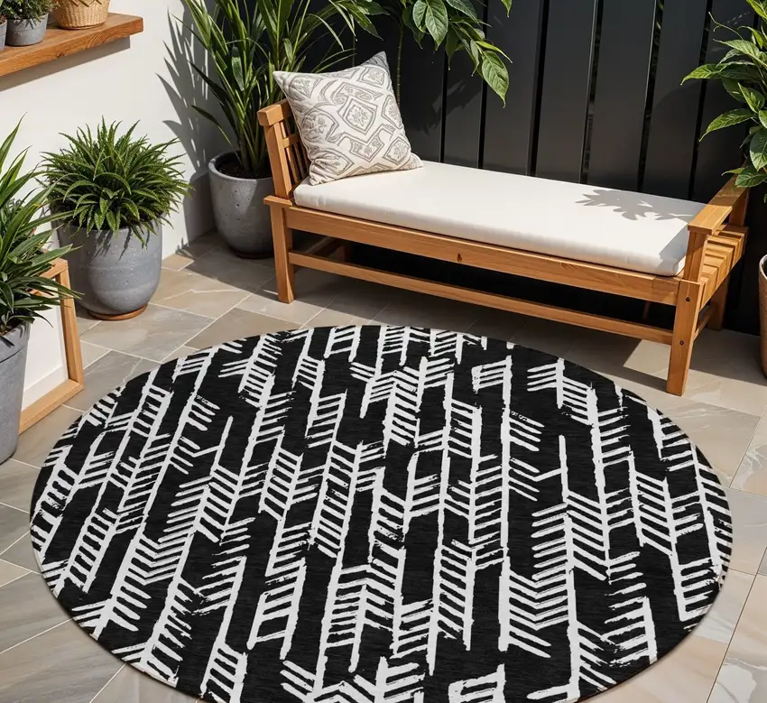 8' Black And Ivory Round Tribal Washable Indoor Outdoor Area Rug Photo 1