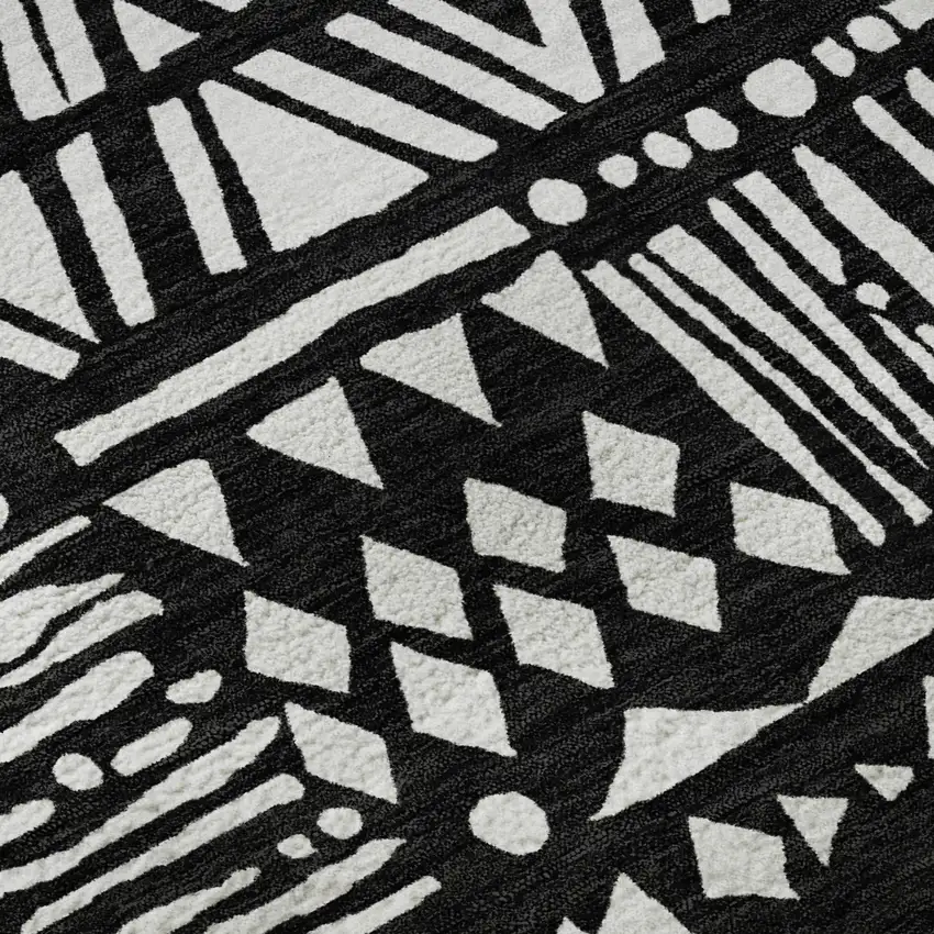 8' Black And Ivory Southwestern Washable Round Rug With UV Protection Photo 9