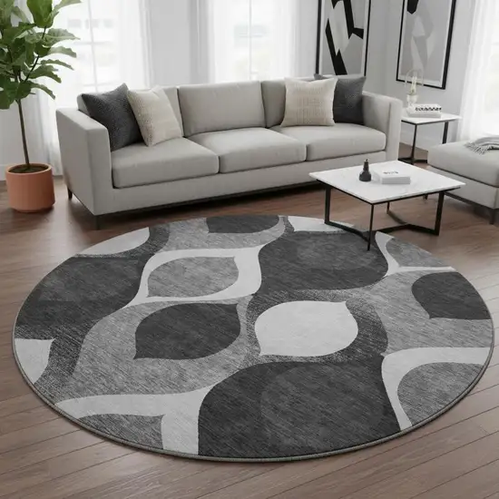 8' Black And Silver Ogee Washable Round Rug With UV Protection Photo 2
