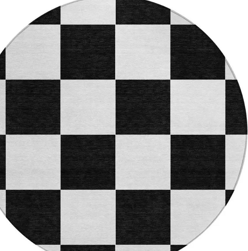 8' Black And White Round Geometric Washable Indoor Outdoor Area Rug Photo 5