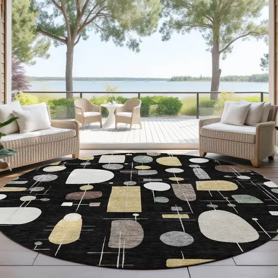 8' Black Brown And Gray Round Geometric Washable Indoor Outdoor Area Rug Photo 4