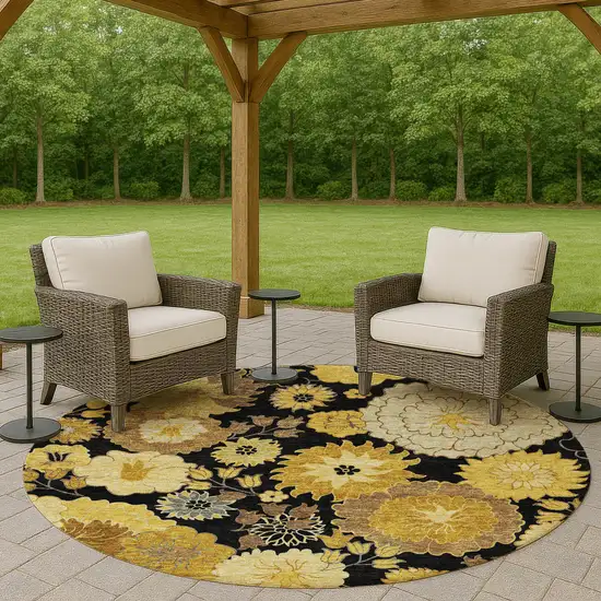 8' Black Gold And Beige Round Floral Washable Indoor Outdoor Area Rug Photo 9