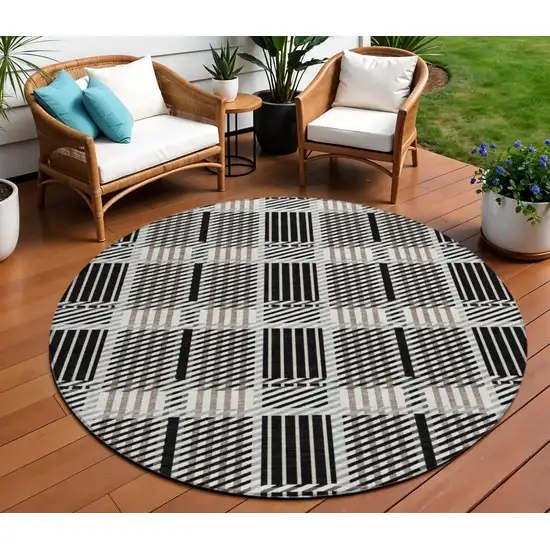 8' Black Gray And Brown Round Plaid Washable Indoor Outdoor Area Rug Photo 1